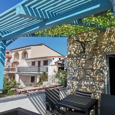Apartmani Omisalj Omišalj Exterior foto